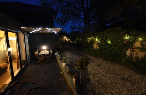 Windsor City Centre House | Unique open plan house in central Windsor pet friendly + parking