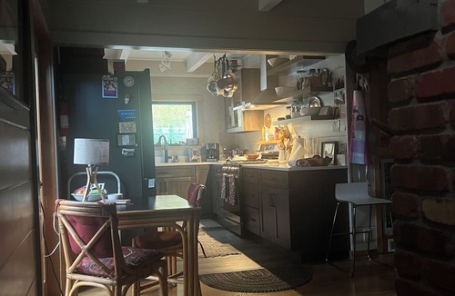Missoula House | Unique Private Forest Retreat ~ 15 minutes from Downtown.