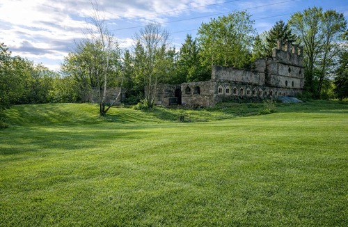 Tweed Bed & Breakfast | Unique Property with endless possibilities.