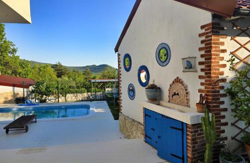 Muc Apartment | Unique retreat - Apartment Harmony with private pool