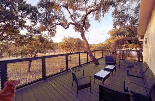 Pipe Creek House | Unique Riverfront Home - Casa Topo at Sparrow Bend
