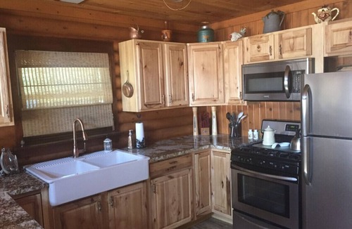 The Galena Territory Cabin | Unique Rustic, upscale, 3 br/2 ba Cabin w/Fireplace, Firepit, Pool Table & Wifi