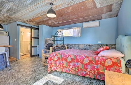 Santa Cruz Apartment | Unique Santa Cruz Studio ~ 25 Mi to Santa Fe