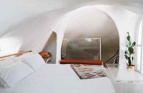 La Selva Beach House | Unique Sculptured House with Private Beach Access