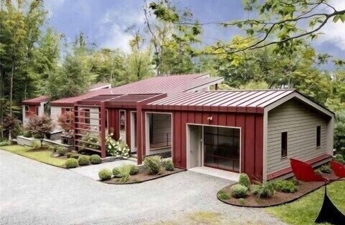 Smallwood House | Unique secluded oasis in a gated community