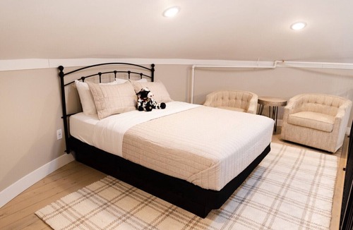 La Verkin Cabin | Unique Silo Stay | Honeymoon Suite with Soaker Tub | Sleeps 4