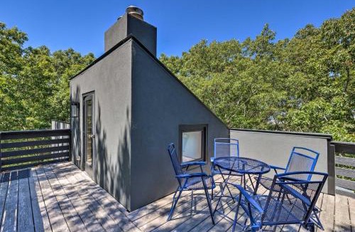 North Sea House | Unique Southampton Getaway with Rooftop Deck!