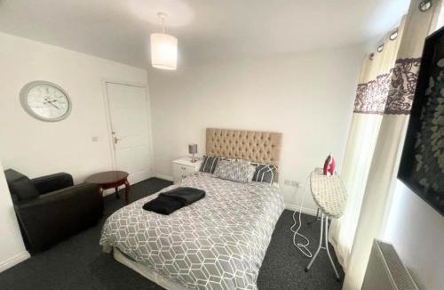 Waltham Abbey House | Unique stay