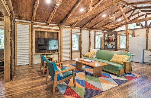 Blanco Cabin | Unique Stay: Historic Home Along Blanco River