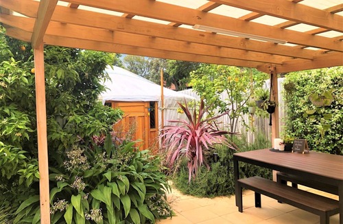 Tootgarook Cabin | *Unique Stay* - Romantic Getaway or Personal Retreat