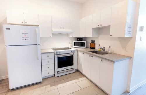 Milton Park Apartment | Unique Stays - 3658 Boul. Saint-Laurent