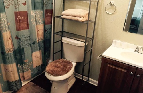Denton Apartment | Unique Studio Near Presbyterian Hospital, UNT & Denton Square