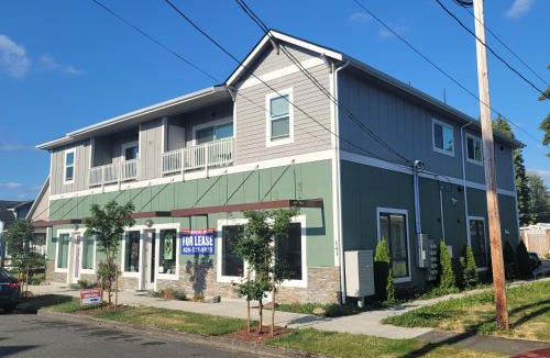 Monroe Apartment | Unique Stylish Place Downtown Monroe! #104