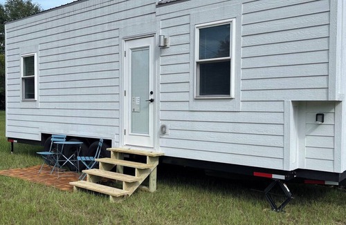 Hartsville Apartment | Unique tiny home experience in a park with several!