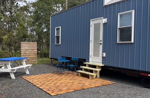 Perry Apartment | Unique tiny home experience in a one of a kind tiny home park