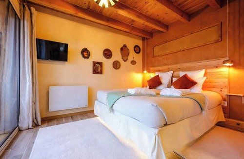 Saint-Gauzens Cabin | Unique Underground Glowing Stay for 2, Nordic Bath Panoramic Views, TarnToulouse
