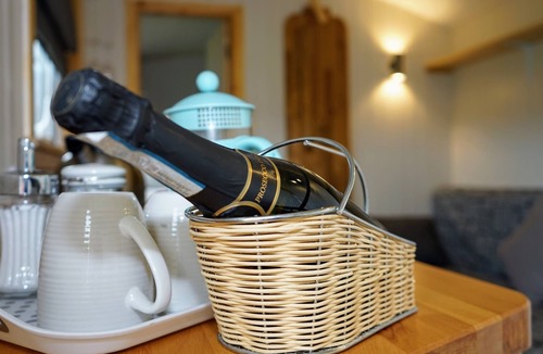 Hawick Cabin | Unique Upcycled Straw Trailer @ Westcote