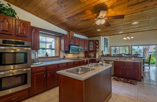 Safety Harbor House | Unique Waterfront property