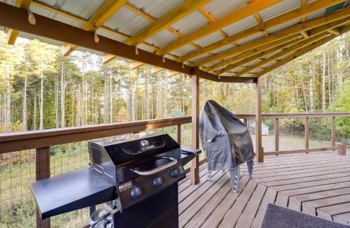 West Jefferson House | Unique West Jefferson Home w/Fire Pit & Grill!