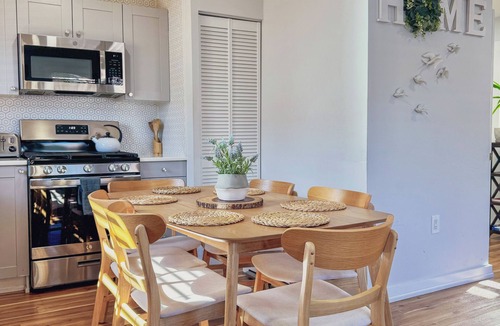 Wildwood House | Unique Wildwood 3 BR 1,5 BA House in the Heart of town