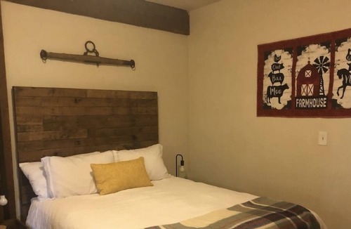 Battle Ground Other | Unique Winery Farmhouse!