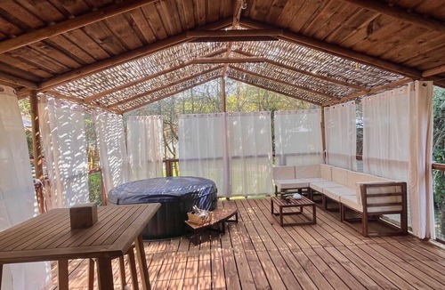 Saint-Astier Cabin | Unique Wood Cabin with Jacuzzi