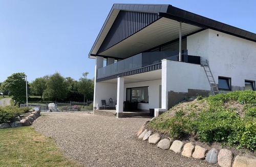 Sillerslev Cottage | Uniquely located 80 m2 beautiful holiday apartment.