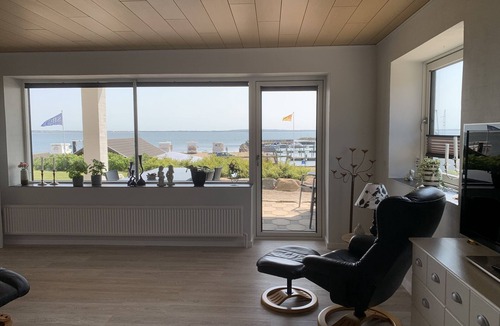 Sillerslev Cottage | Uniquely located 80 m2 beautiful holiday apartment.