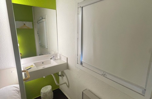 Bollene Hotel | Unisotel Bollene EX Formule 1