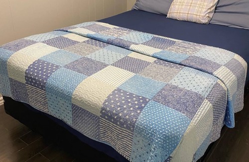 Wasaga Beach Cabin | Unit 10 Beach Escape | Relax & Unwind| Walk to Shore