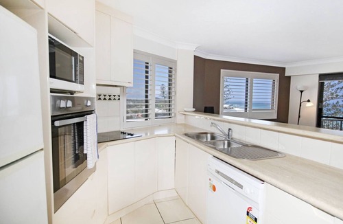 Coolum Beach Apartment | Unit 10 'The Rocks', Coolum Beach