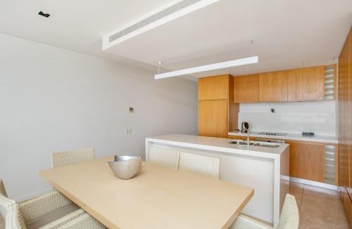 Rainbow Beach House | Unit 101 Plantation Resort Rainbow Beach