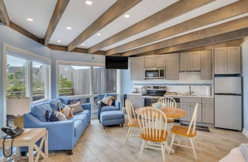 Napeague Apartment | Unit 1021: Studio | 2nd Floor-Pool View | Starfish