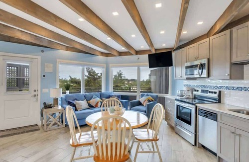 Napeague Apartment | Unit 1021: Studio | 2nd Floor-Pool View | Starfish