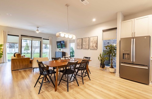 Historic Edgefield House | Unit 11 I Noa Nashville | 4BR Luxury Retreat + Resort Pool
