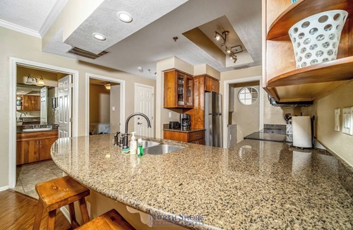 Highland Lake Estates Condo | Unit 1111 Cove in the Hill Country