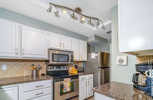 Highland Lake Estates Condo | UNIT 1123 2/2 Villa on Lake Travis