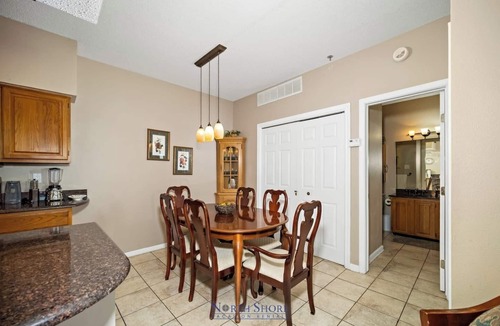 Highland Lake Estates Condo | UNIT 1225 - 1/1 on Lake Travis with Lake View