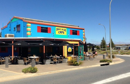 Moana House | Unit 15, Moana Beachfront Apartments