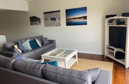 Surf Beach Apartment | Unit 2 2c Surf Circle Tura Beach