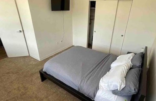 Westside North Apartment | Unit 2 A203 Cute and Cozy luxury loft in downtown Kansas City