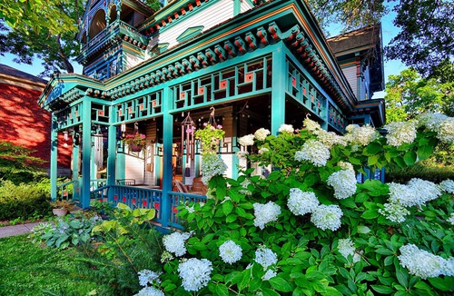 West Seventh House | Unit 2 Historic Irvine Park House near West 7th Bars, Restaurants, Xcel, River