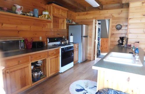 Greenville Junction Apartment | UNIT 2 PRITHAM AVE GREENVILLE JCT., ME