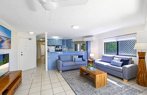 Coolum Beach Apartment | Unit 2 'The Rocks', Coolum Beach
