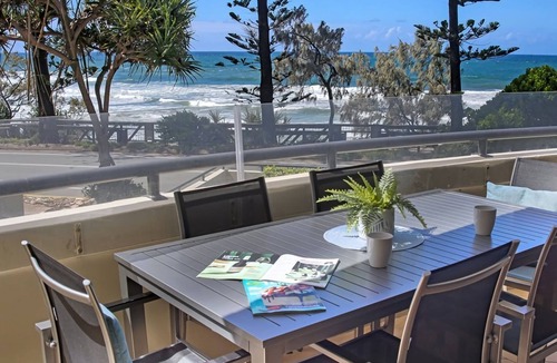 Coolum Beach Apartment | Unit 2 'The Rocks', Coolum Beach