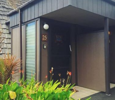 Punaluu House | Unit 25 Hula Hut Best Value