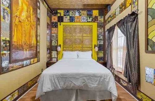 Liberty Hill Hotel | Unit 3 Whimsical 2 bedroom at River Ranch Inn