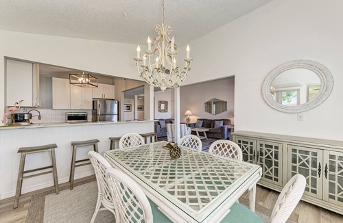 Longboat Key Condo | Unit #311 Sand Cay Beach Resort Pool View