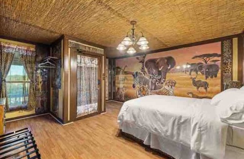 Liberty Hill Hotel | Unit 5 2-Bedroom Boho Unit by San Gabriel River