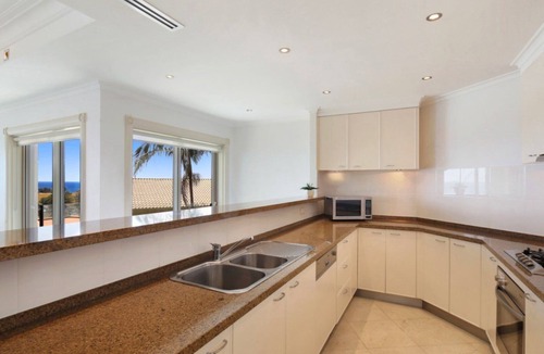 Terrigal House | Unit 7 - 3 Bedroom Premier Ocean View
